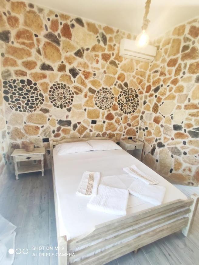 Malvina Rooms Kallithea  エクステリア 写真