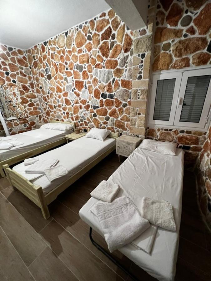 Malvina Rooms Kallithea  エクステリア 写真
